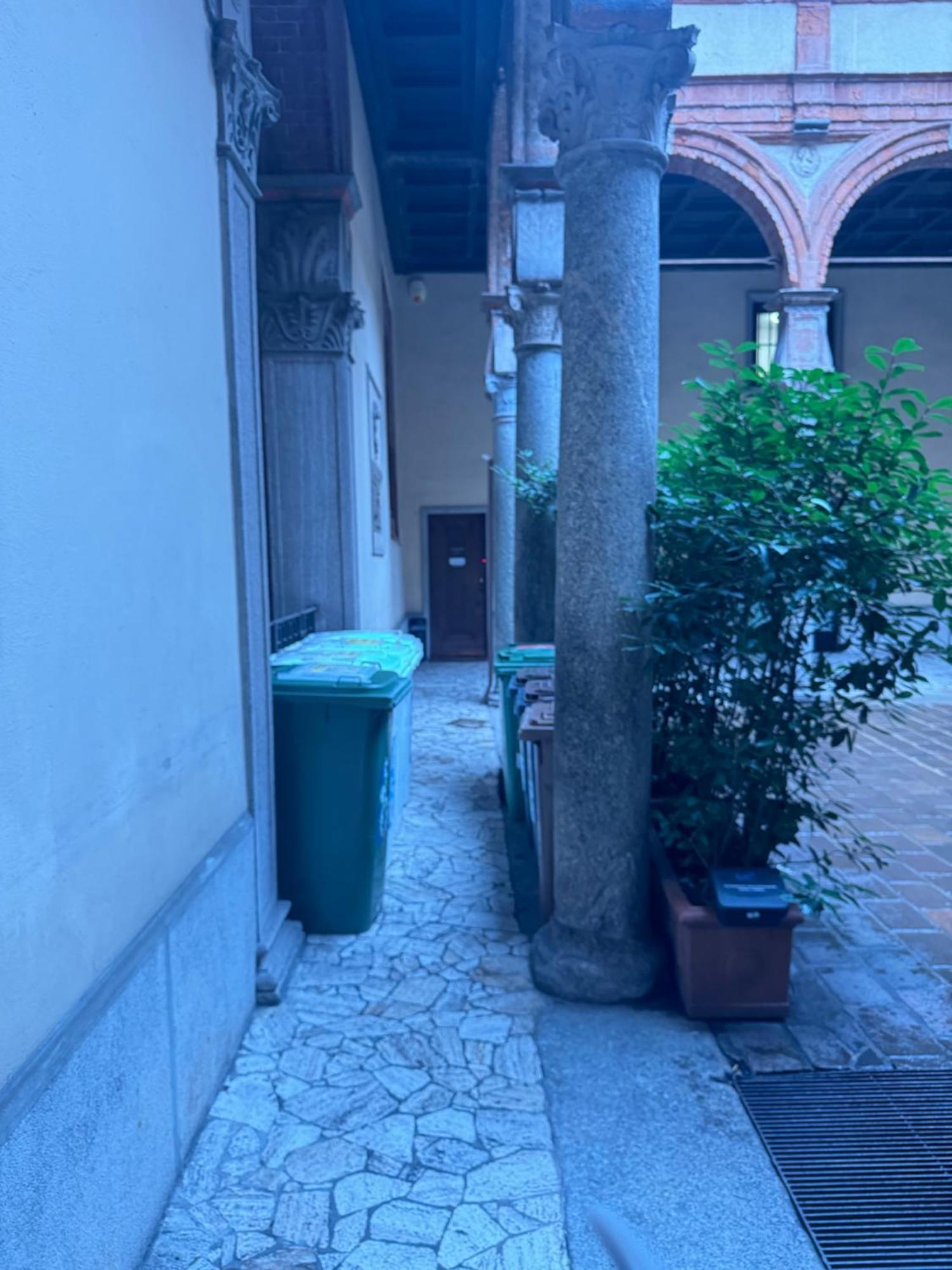 Real Duomo Palace Suite Milán Exterior foto
